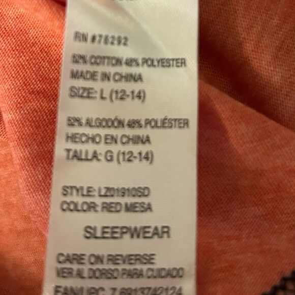 Mickey and Friends I Just Wanna Hang Out with my Dog Tee Shirt Size 12-14 Girls - Picture 4 of 7